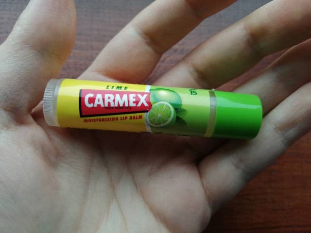 Carmex Moisturizing Lip Balm SPF 15 Lime Twist review photo by ViviLK