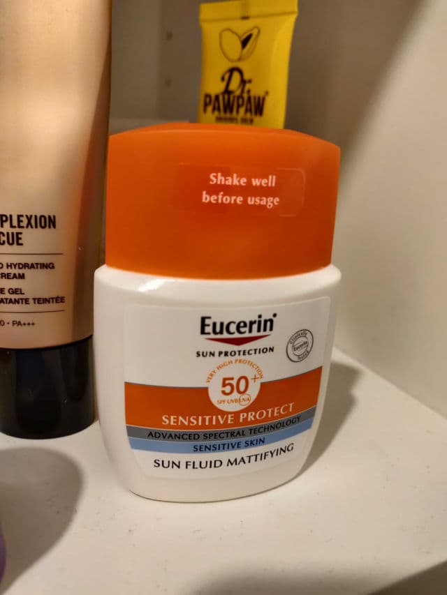 Eucerin Sun Fluid Sensitive Protect SPF 50+ review photo by WatermelonStar
