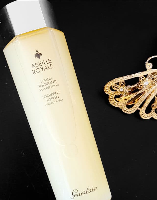 Guerlain Abeille Royale Fortifying Lotion with Royal Jelly review photo by thatgirlangel87