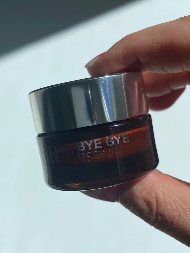 Bye Bye Redness Neutralizing Color-Correcting Cream product review