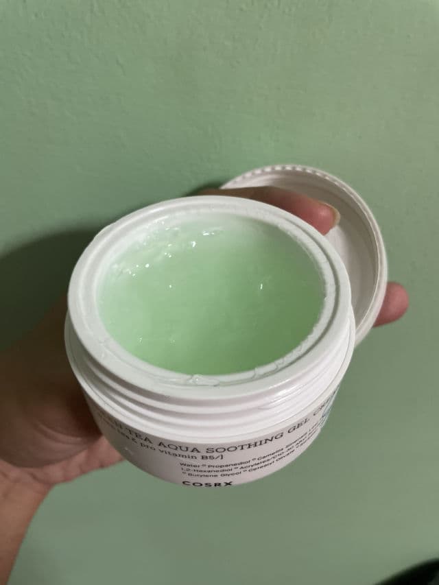 COSRX Hydrium Green Tea Aqua Soothing Gel Cream review photo by Findscharm