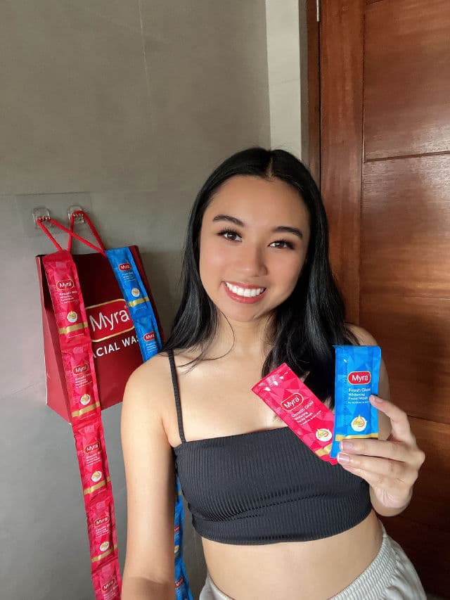 Myra Fresh Glow Whitening Facial Wash review photo by Sophiasticated