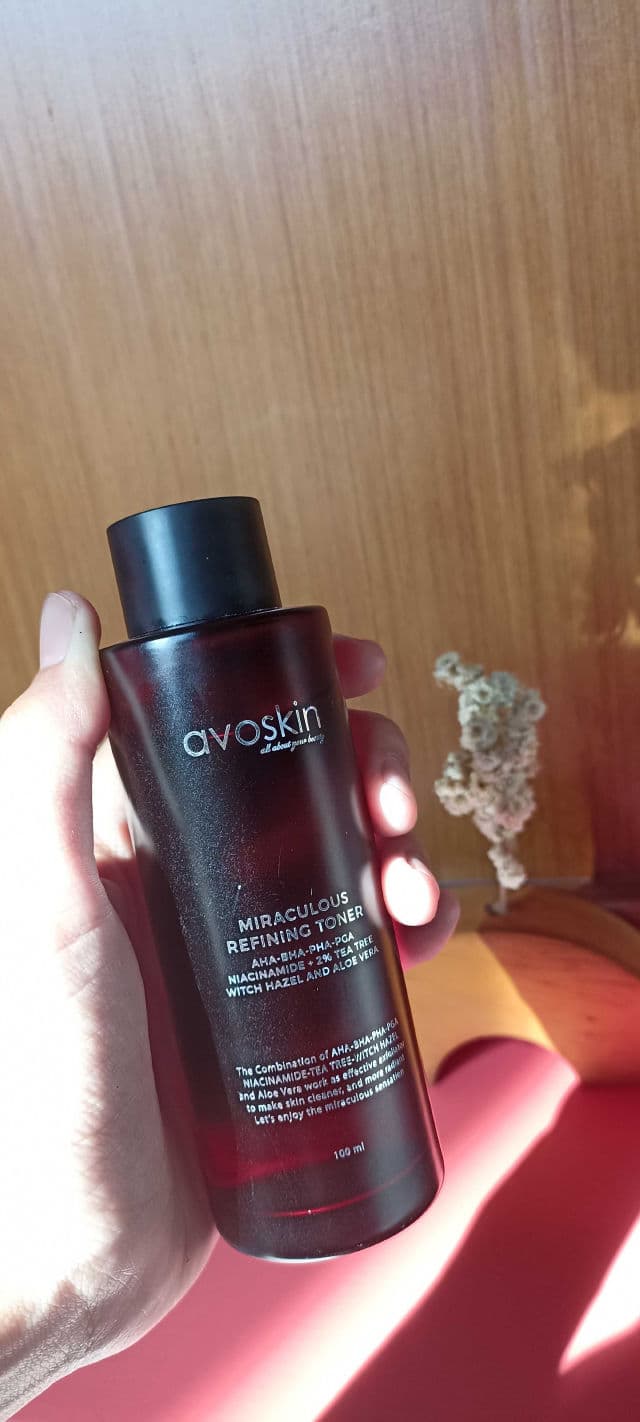 Avoskin Miraculous Refining Toner review photo by saloveskin