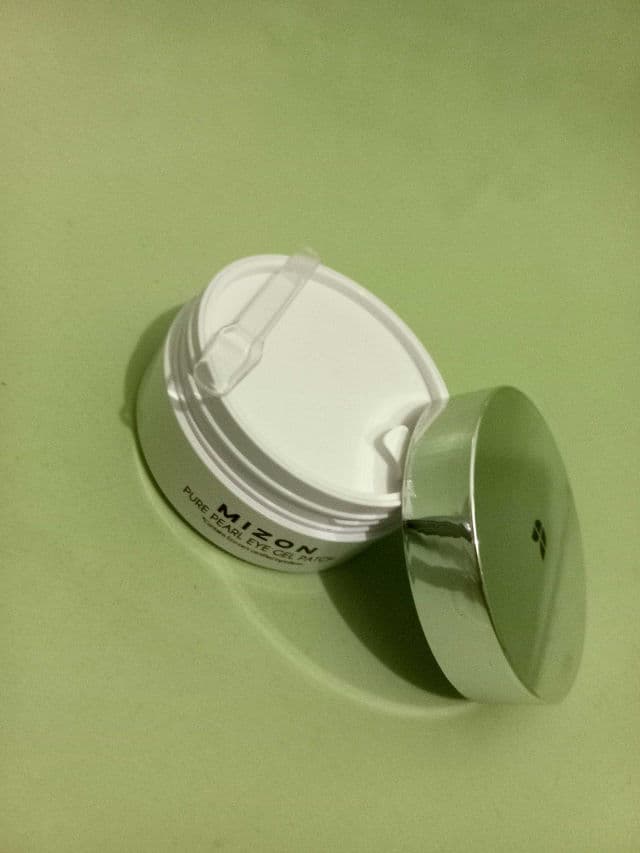 Mizon Pure Pearl Eye Gel Patch review photo by valenshine