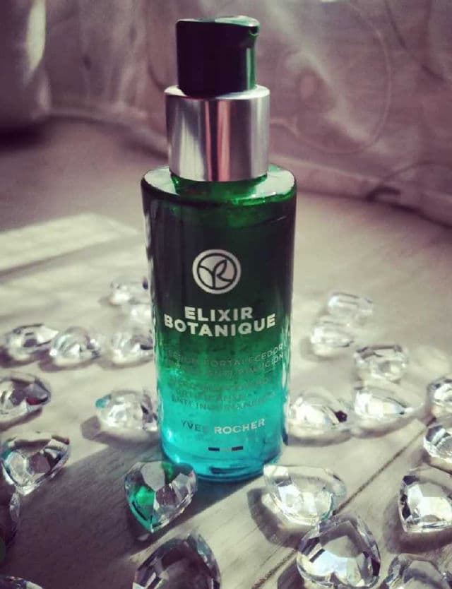 YVES ROCHER Elixir Botanique Fortifying Anti-Pollution Daily Serum review photo by Ilmondodiely