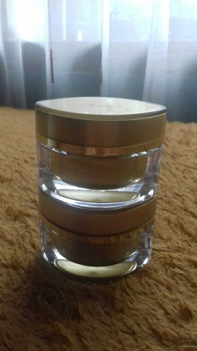 B ERL Intense Lightening Day Cream review photo by Oktaviyanti
