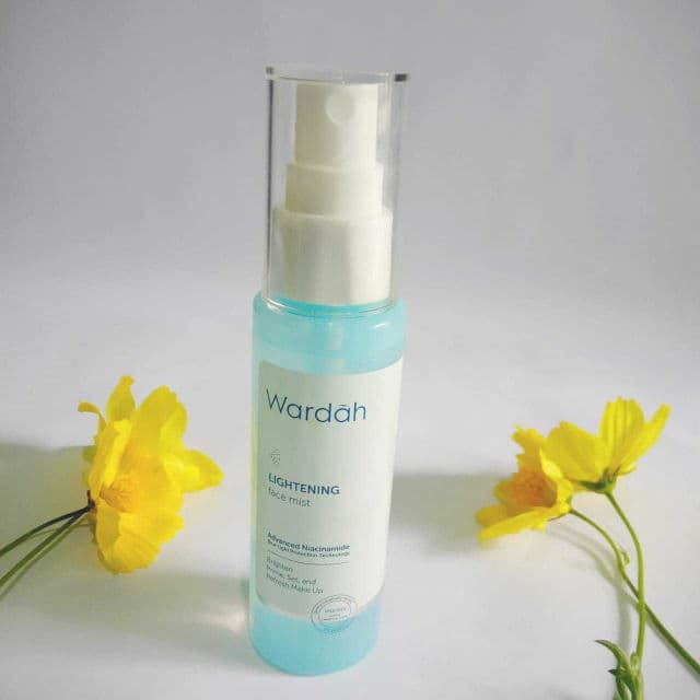 Wardah Lightening Face Mist review photo by syzwnktvn