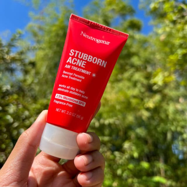 Neutrogena Stubborn Acne AM Treatment review photo by Merk
