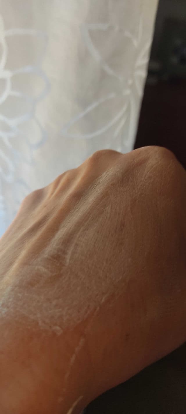 Frudia Tone Up Base Sun Cream SPF50+ PA+++ review photo by Butterflyoli