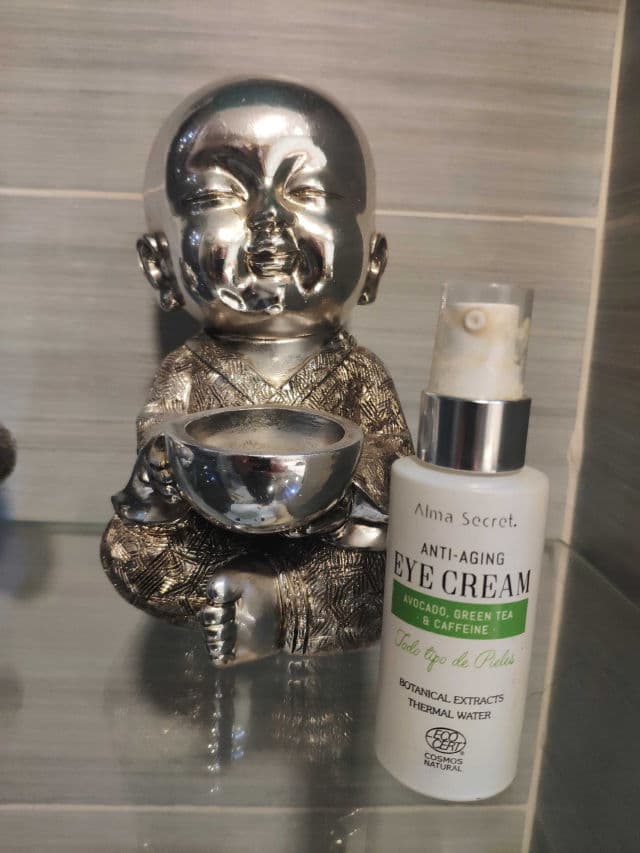 Alma Secret Contorno Ojos Antiedad Con Aguacate review photo by Yolbla