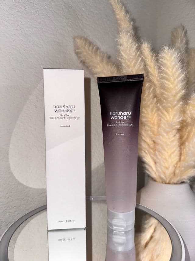 HaruHaru WONDER Black Rice Triple AHA Gentle Cleansing Gel review photo by kirstinangela