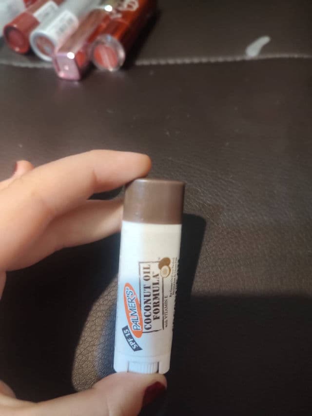 Palmer's Coconut Oil Lip Balm SPF15 review photo by inesici
