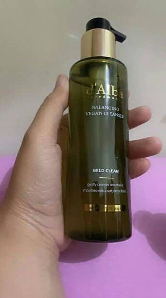 D' Alba Piedmont Peptide No Sebum Mild Gel Cleanser review photo by NadlyneHanna