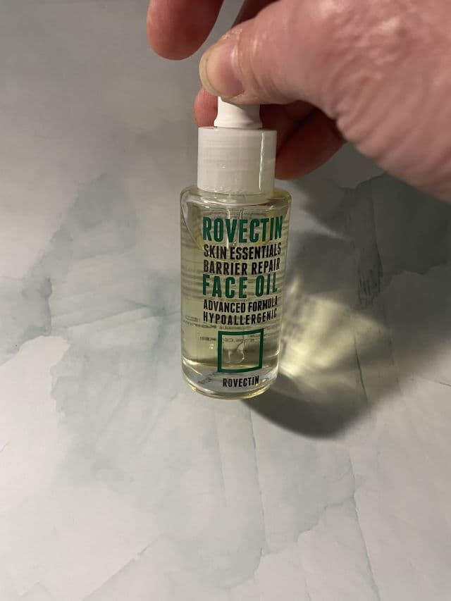 Rovectin Skin Essentials Barrier Repair Face Oil review photo by Sharonspendstoomuch
