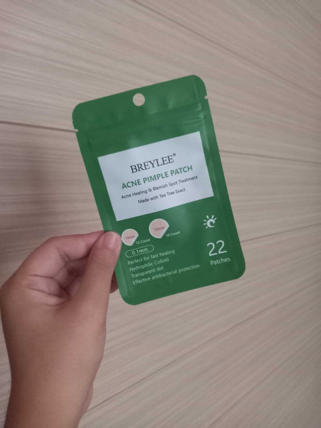 Breylee Acne Pimple Patch for Nighttime review photo by Jani