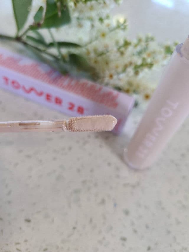 Tower 28 Beauty Swipe Hydrating Serum Concealer review photo by AnnaSassin