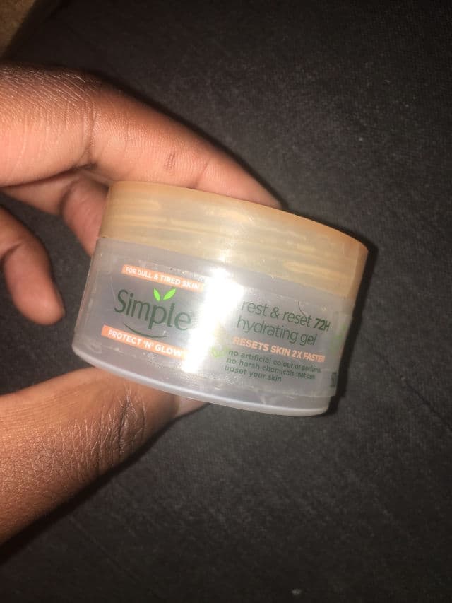 Simple Protect 'n' Glow Rest & Reset 72H Hydrating Gel review photo by Vanessai
