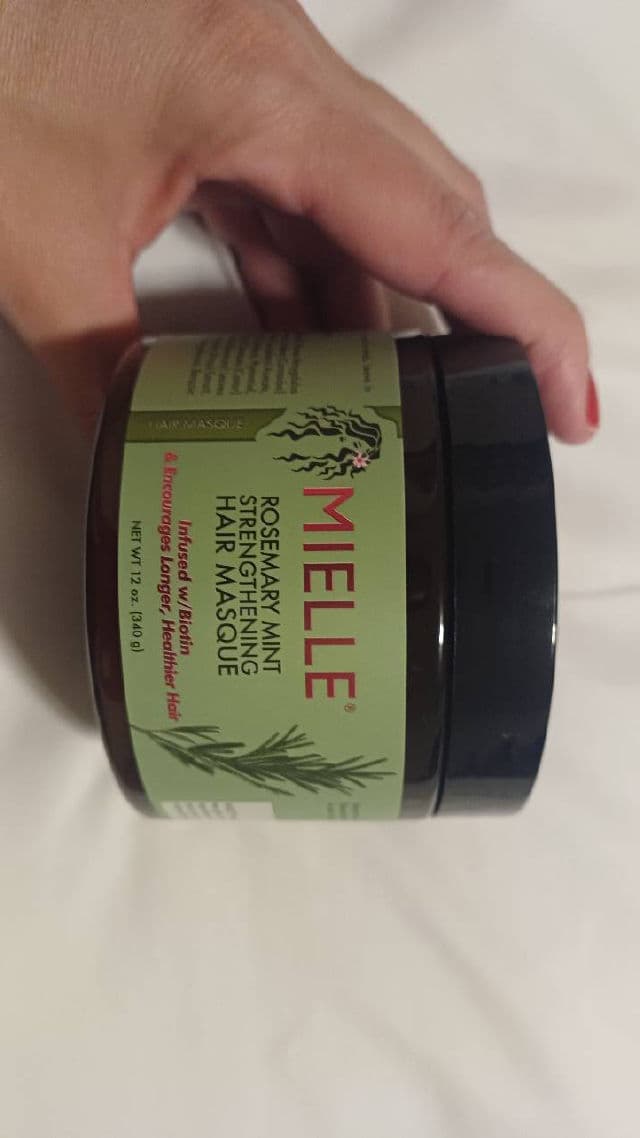 Mielle Organics Rosemary Mint Strengthening Hair Masque review photo by RoArtioli