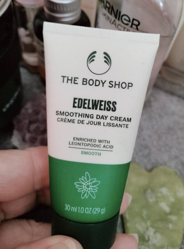 The Body Shop Edelweiss Intense Smoothing Day Cream review photo by seljak