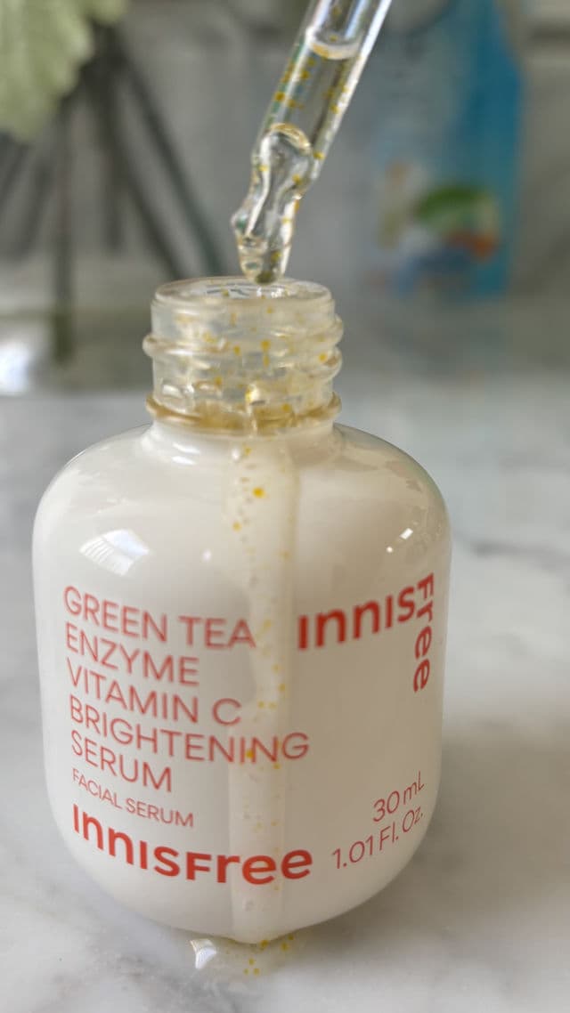 INNISFREE Green Tea Enzyme Vitamin C Brightening Serum review photo by IGOhmymichie