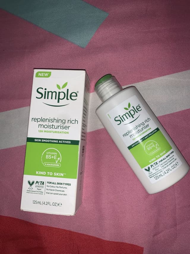 Simple Replenishing Rich Face Moisturizer review photo by medallionsdiaries