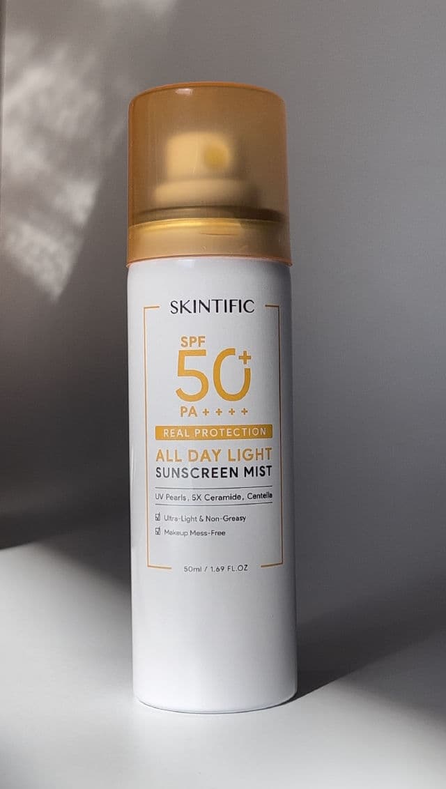 Skintific All Day Light Sunscreen Mist SPF 50+ PA++++ review photo by Doncaster