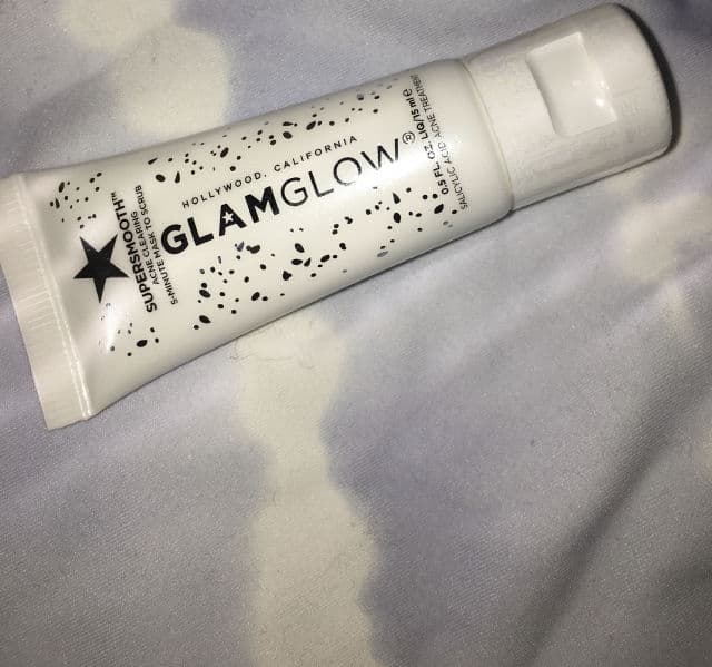 GlamGlow SuperSmooth Acne Clearing 5-Minute Mask to Scrub review photo by moonlite