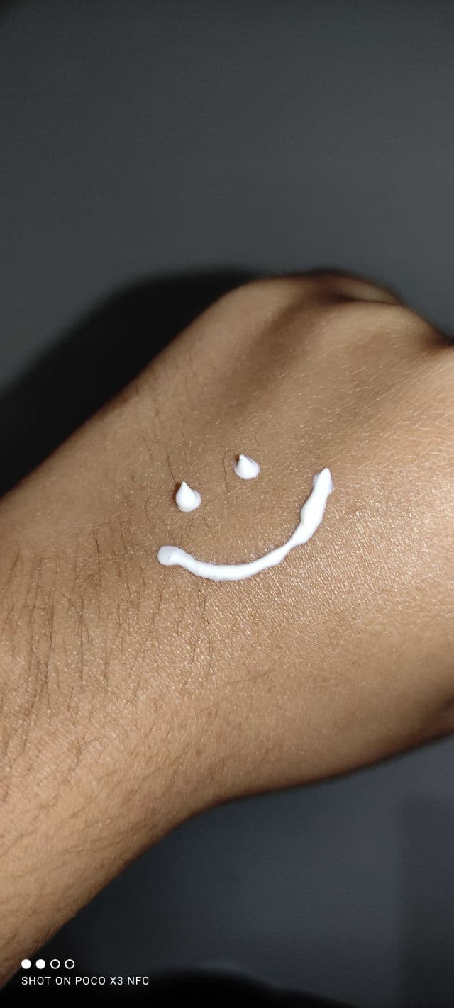 AXIS-Y Complete No-Stress Physical Sunscreen SPF 50+ PA++++ review photo by tinyskin