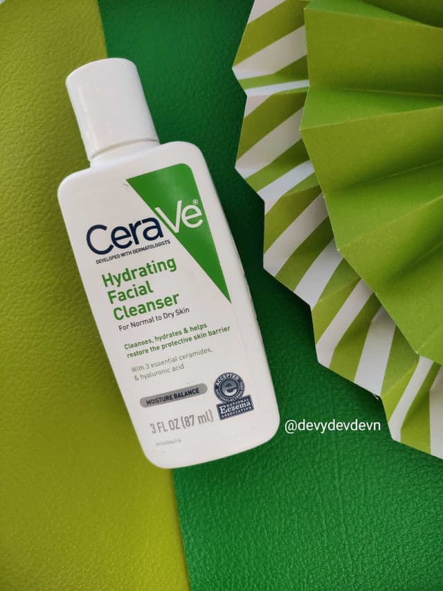 CeraVe Hydrating Facial Cleanser review photo by devydshop