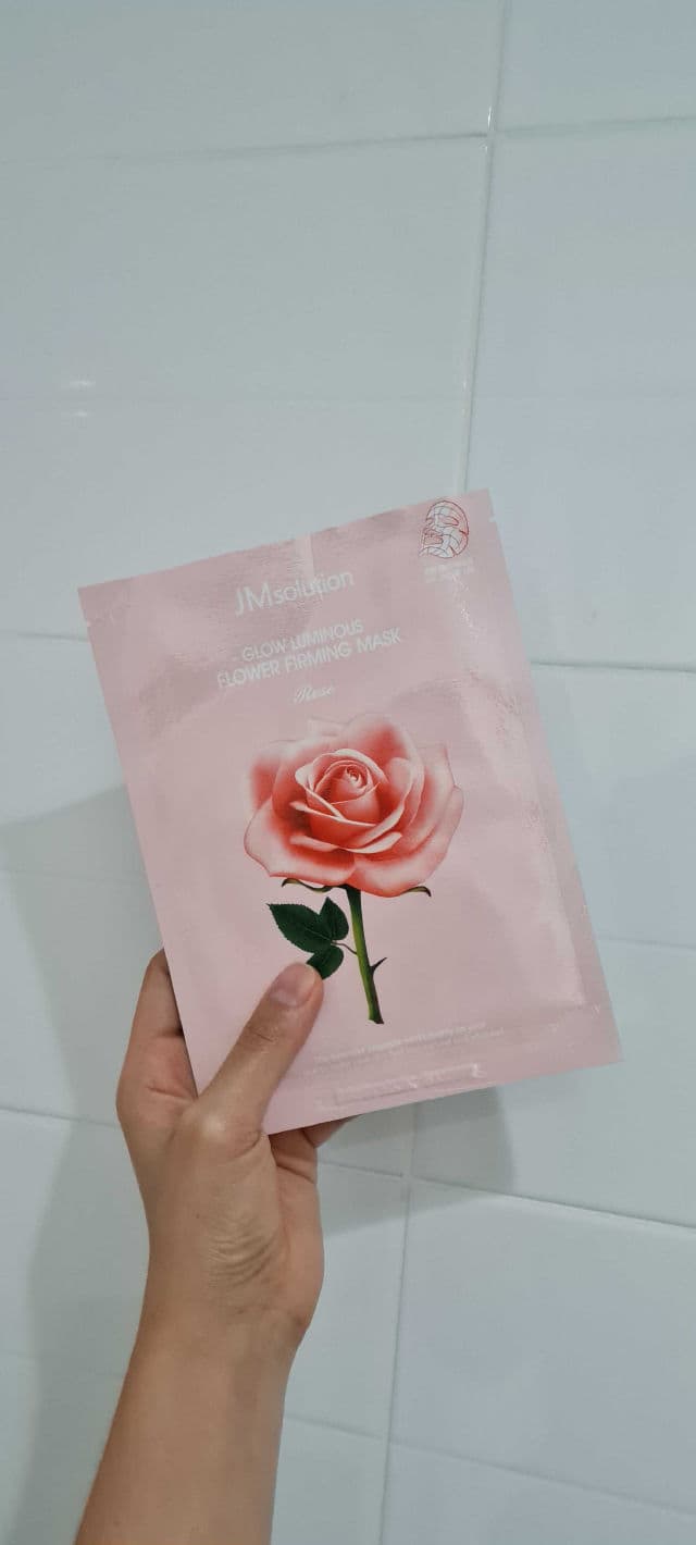 JMsolution Glow Luminous Flower Firming Mask Rose review photo by veagee