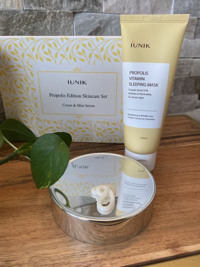 Propolis Vitamin Sleeping Mask product review