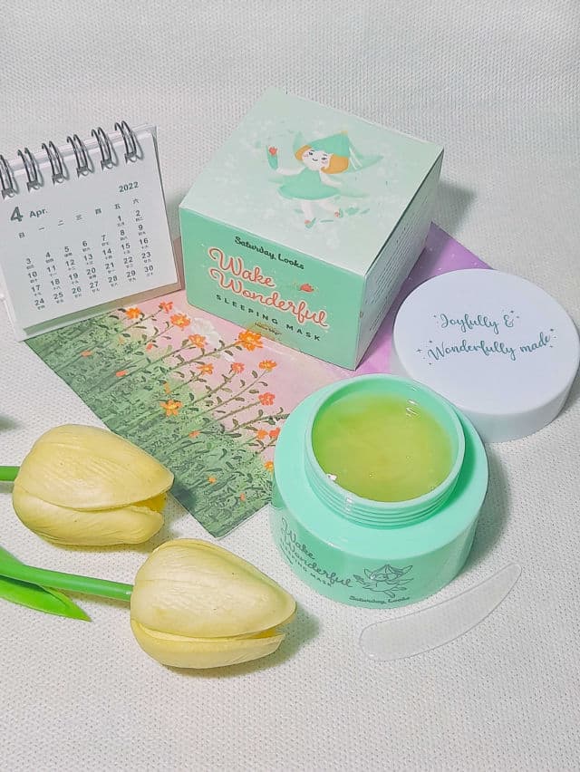 Saturday Looks Wake Wonderful Sleeping Mask review photo by worthrwhile