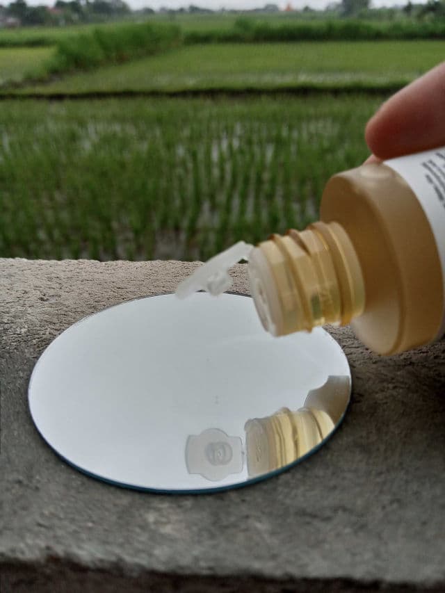 Somethinc Calm Down! PHA 3% Everyday Toner review photo by yunzie