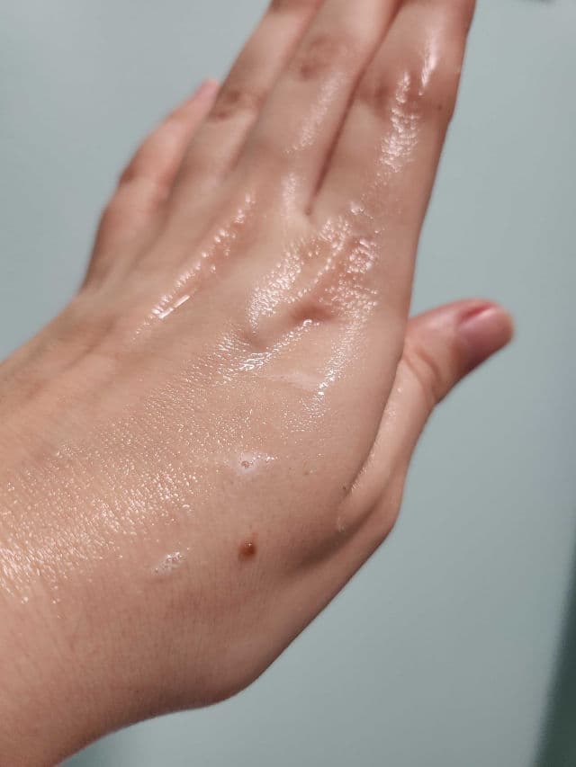 Aromatica Aloe Hy-ffective Cleanser review photo by AnaGeorgiana