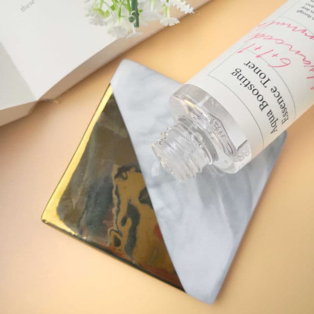 AXIS-Y Aqua Boosting Essence Toner review photo by azureenasri