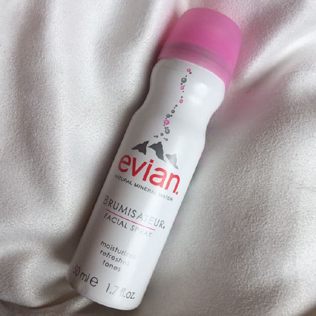 Evian Spray Brumisateur Natural Mineral Water review photo by Claudiaa