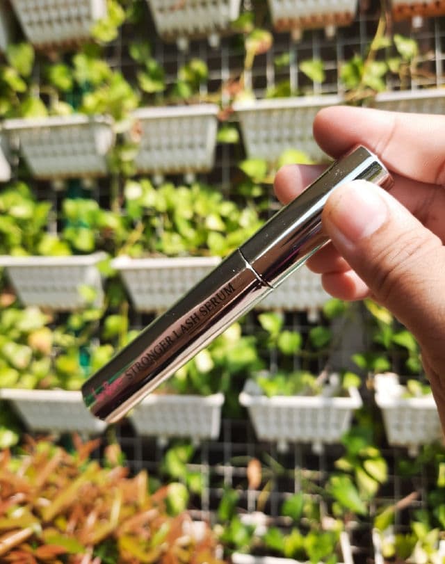 Langsre Stronger Lash Serum review photo by glowediaries