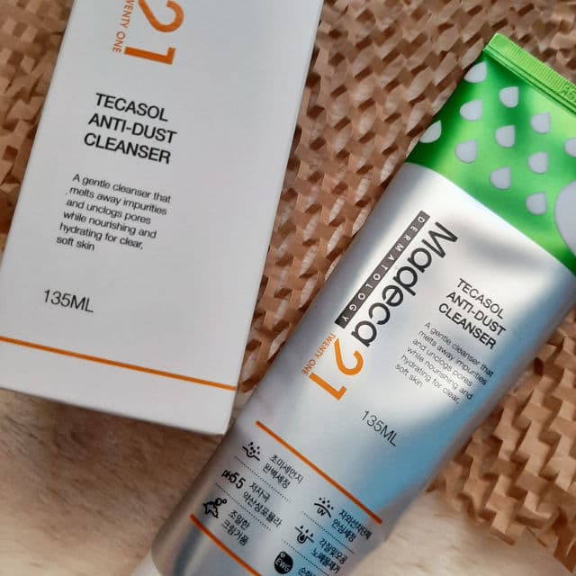 Madeca21 Tecasol Anti-Dust Cleanser review photo by IvyPedrozo