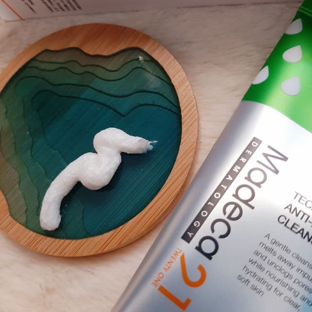 Madeca21 Tecasol Anti-Dust Cleanser review photo by IvyPedrozo