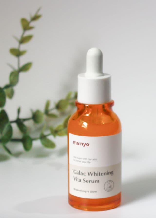 manyo Galac Whitening Vita Serum review photo by KayeCyyy