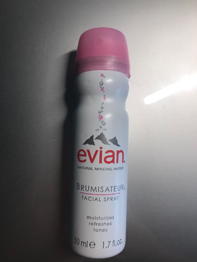 Evian Spray Brumisateur Natural Mineral Water review photo by LouiseY