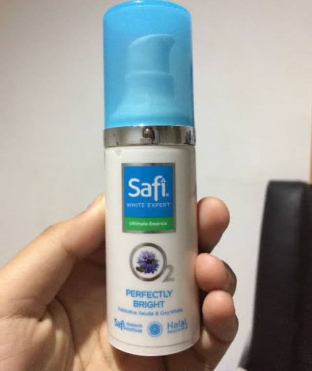 Safi White Expert Ultimate Essence review photo by Miravyl