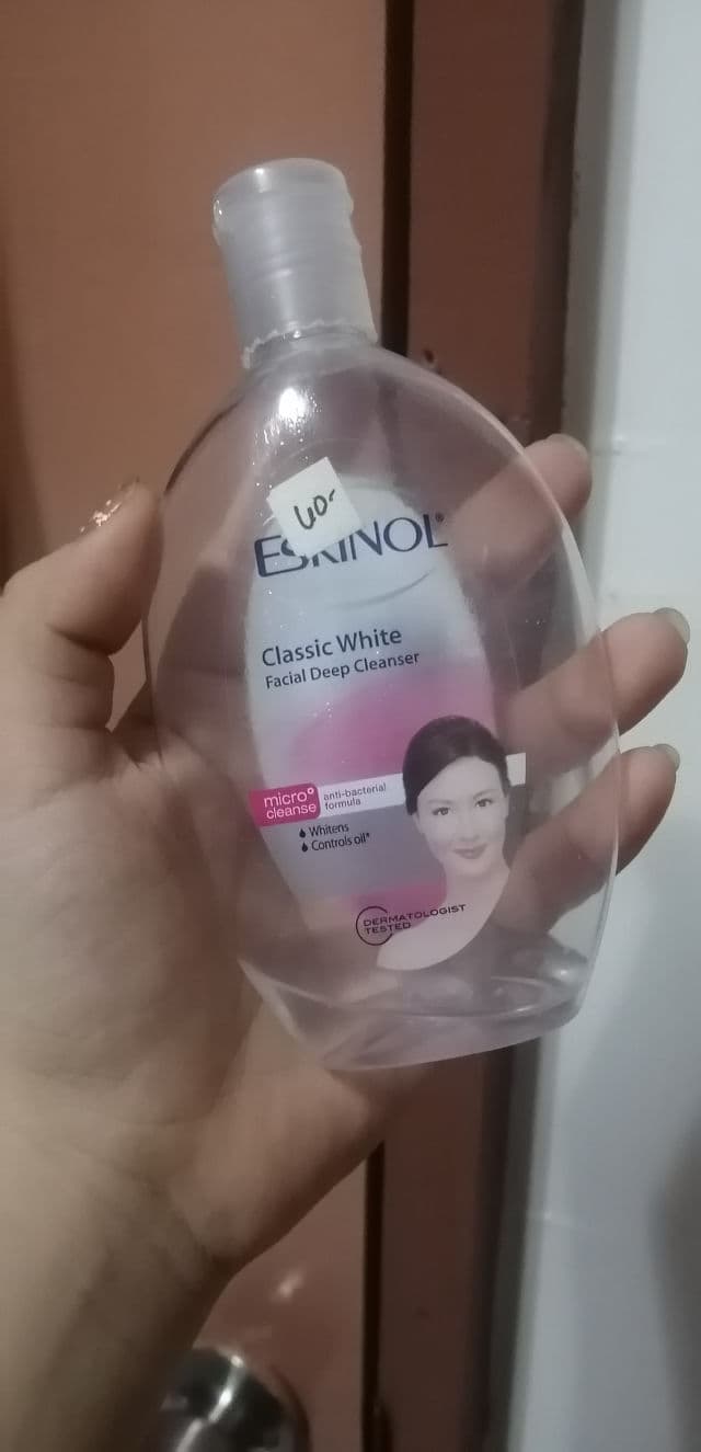 Eskinol Classic White Facial Deep Cleanser review photo by Nikkie