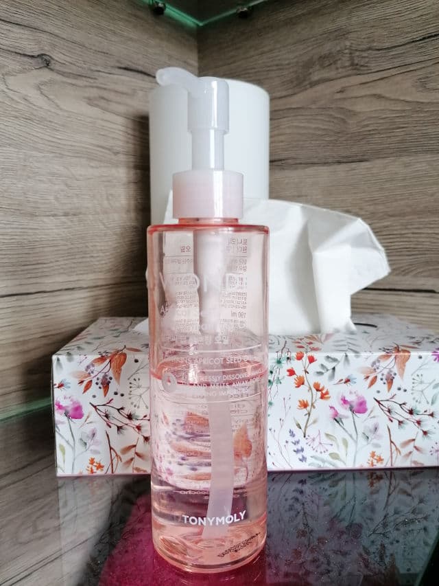 TONYMOLY Wonder Apricot Seed Deep Cleansing Oil review photo by Petrenci