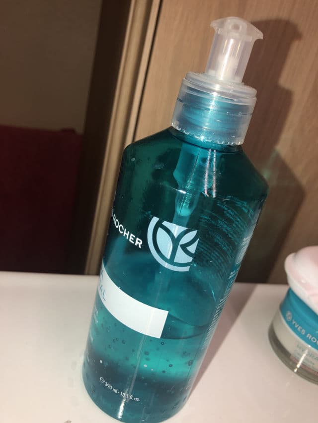 YVES ROCHER Hydra Vegetal Ultra-Fresh Cleansing Gel review photo by Ritanm