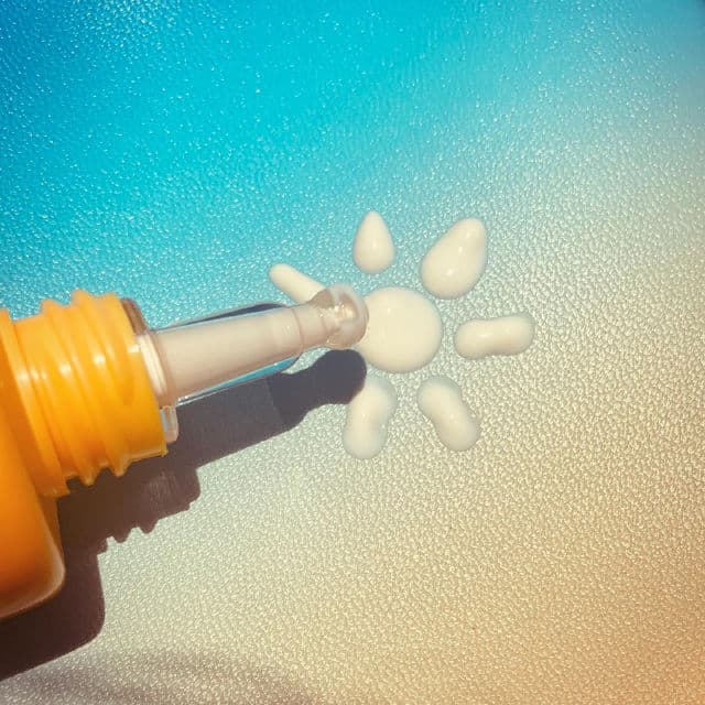 Dr. Dennis Gross Skincare All-Physical Lightweight Wrinkle Defense Broad Spectrum Sunscreen SPF 30 review photo by SMolina