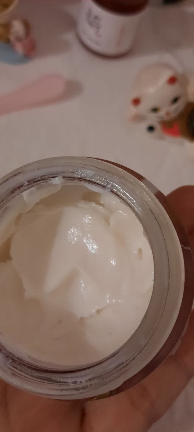 L'Oreal Paris Wrinkle Expert 35+ Moisturizer review photo by Skincarewithmom