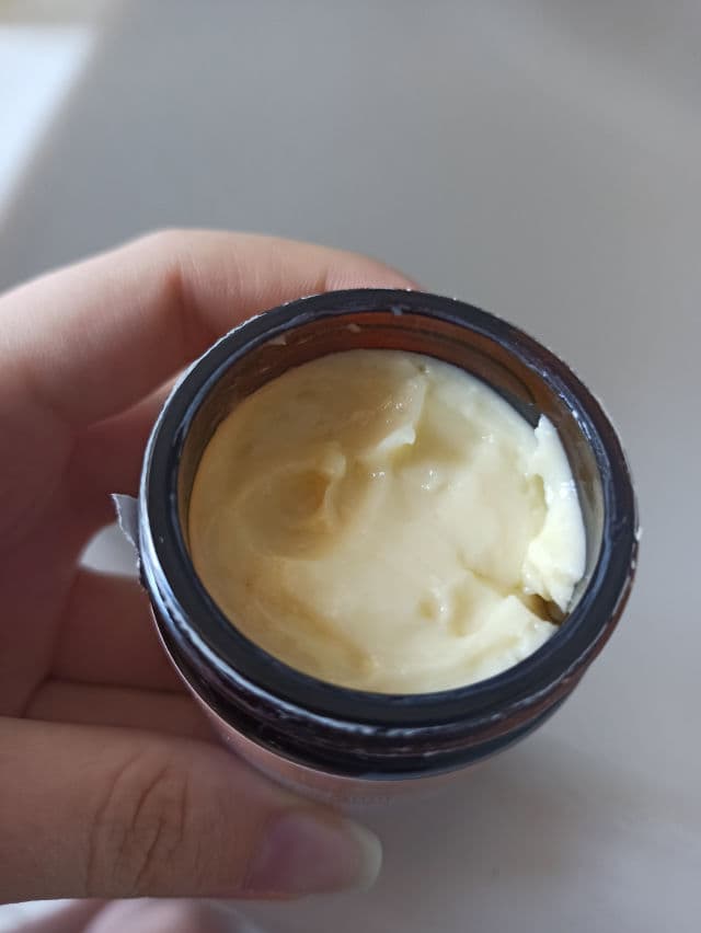 facetheory Crème Amil-C M5 review photo by TTulipan