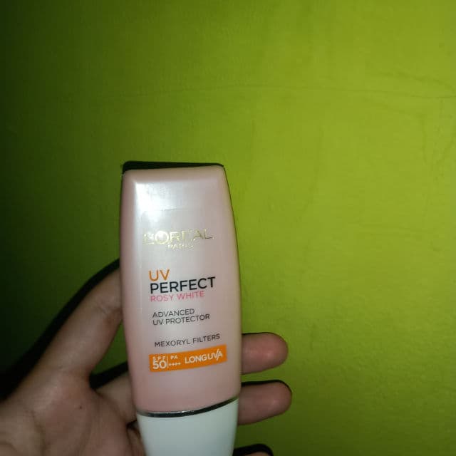 L'Oreal Paris UV Perfect Rosy White SPF50+ PA++++ review photo by Vorxjb