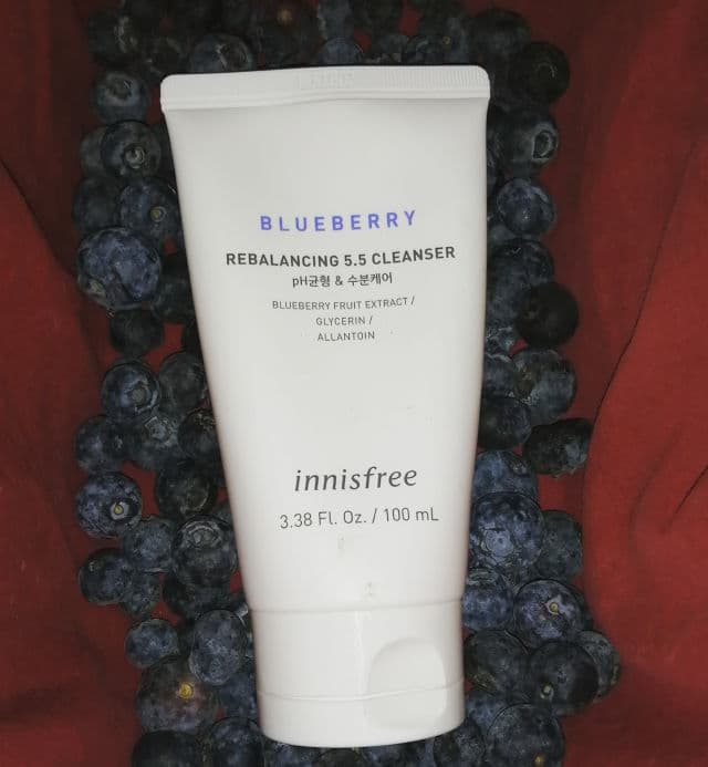INNISFREE Blueberry Rebalancing 5.5 Cleanser review photo by beautywithdanni